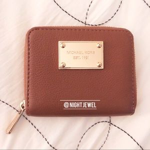🔥SOLD🔥Michael Kors❤️zip around wallet coin purse